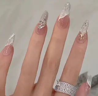 ネイル 安田 友梨のネイルデザイン