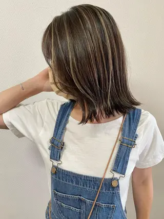 ミディアム 山本 茉希のヘアスタイル