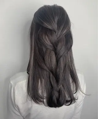 ロング 袴田 伊代のヘアスタイル