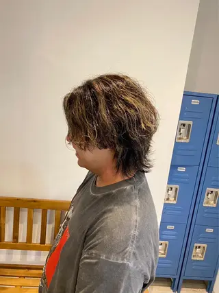 ショート メンズ 倉持 誠也　フェザーパーマのヘアスタイル