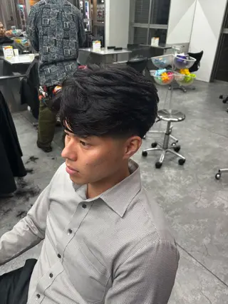 パーマ メンズ メンズ特化✨️ 韓国風パーマ🔥一八のヘアスタイル