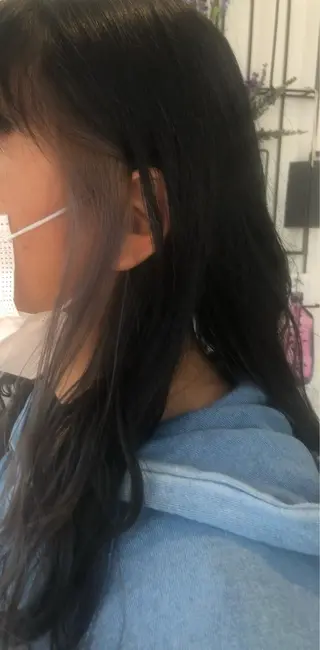 カラー 坂田 優子のヘアスタイル