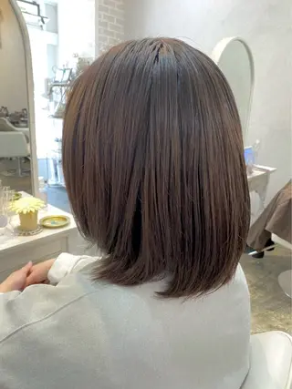 ミディアム カラー 山﨑彩乃 🫧 縮毛矯正のヘアスタイル
