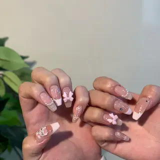 ネイル ☁️BLITZ 🎀笠原雪音🎀のネイルデザイン