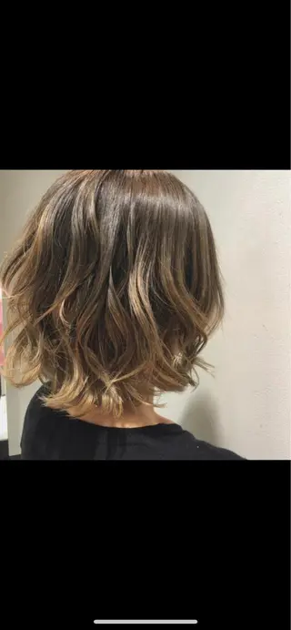 カラー comfy すずなのヘアスタイル