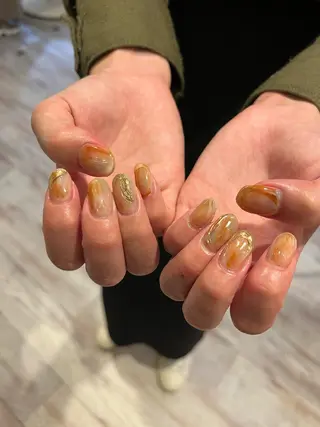 ネイル une／YUKINA 🫧大人nuanceのネイルデザイン