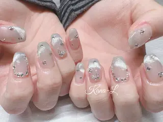 ネイル 芦辺 香奈のネイルデザイン