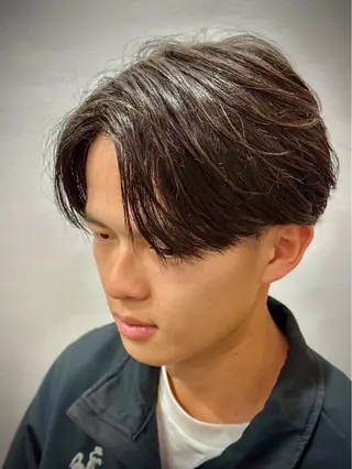 カラー パーマ メンズ プレミアムバーバー赤坂所属・野川 純麗のヘアスタイル