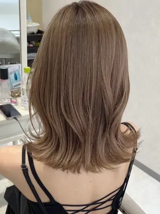 セミロング カラー 𐙚mareka/ 顔周り/透明感カラーのヘアスタイル
