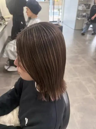 ミディアム カラー 篠崎 佑季のヘアスタイル