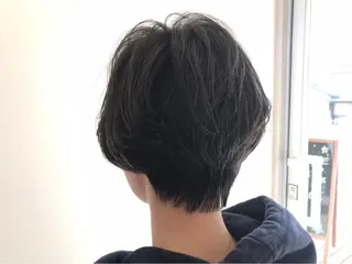 ショート 小川 美香のヘアスタイル