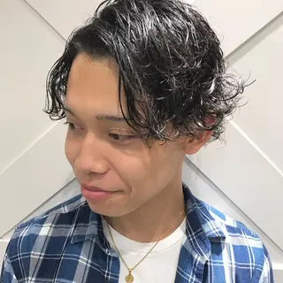 ショート カラー パーマ メンズ 平内 賢人のヘアスタイル