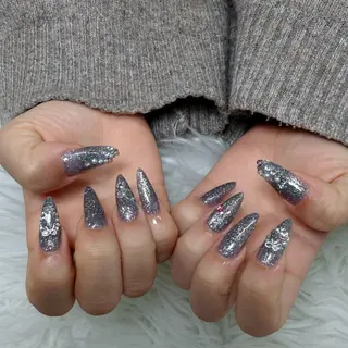 ネイル ENSalon 愛佳のネイルデザイン