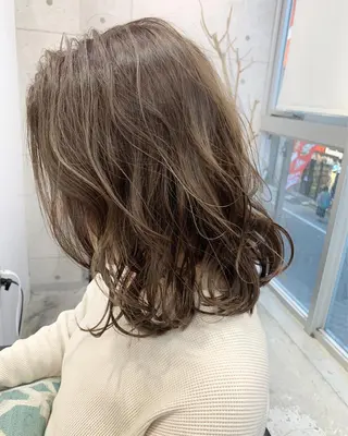 ミディアム カラー LITTY所属・レイヤー/髪質改善 /山永圭介のヘアスタイル