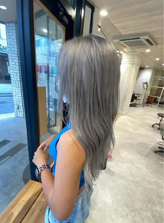 ロング カラー ダブルカラー ブリーチ/kaitoのヘアスタイル