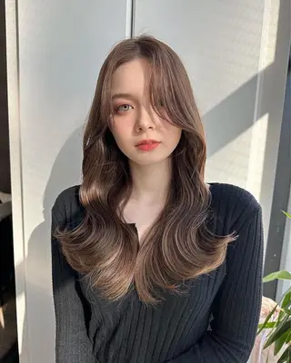 ロング カラー SALOWIN原宿AROA店所属・顔まわり神カット✂︎ 齋藤雄大【表参道】のヘアスタイル