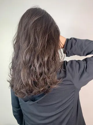 セミロング アンダーバーホワイト 堺東店のヘアスタイル