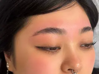 アイブロウ LUNA Nail&Eyebrow所属・SUMIRE .のマツエク・マツパデザイン