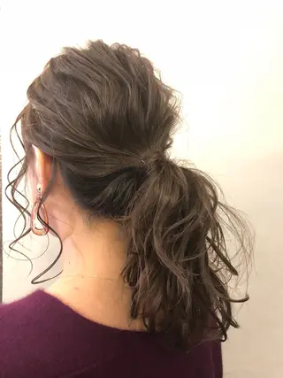 セミロング ヘアアレンジ florent所属・蓬莱 美穂のヘアスタイル