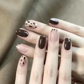 ネイル RAFFINE 月🦋🩵のネイルデザイン