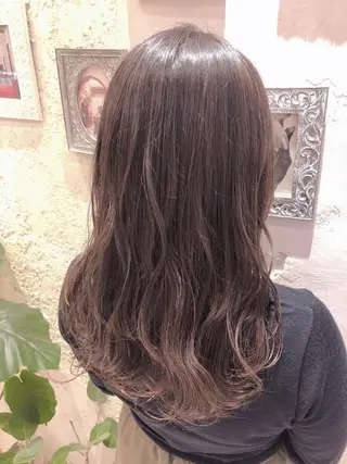 ミディアム 代表山口ひな 髪質改善のプロのヘアスタイル