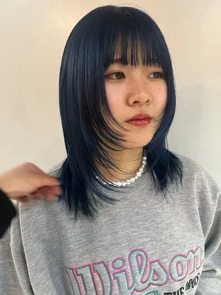 ミディアム レイヤーカット\ウル フ　chinatsuのヘアスタイル