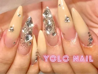 ネイル YOLONAIL心斎橋店所属・田本 和音のネイルデザイン