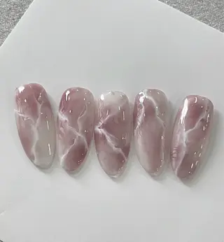 ネイル R nailsalon所属・Rネルサイン よ よのネイルデザイン