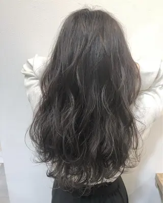 セミロング カラー 髪質改善ストレー ト指名NO.1林駿希のヘアスタイル