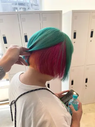 ショート カラー 🦋レイヤーカット ミドリカワ🦋のヘアスタイル