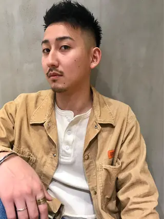 ショート カラー パーマ メンズ 平内 賢人のヘアスタイル