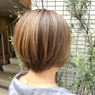 ショート カラー ショート・ボブ/ 髪質改善カラーのヘアスタイル
