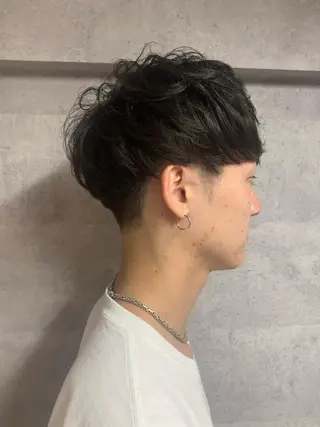 メンズ uru【ウル】所属・島守 桃香のヘアスタイル