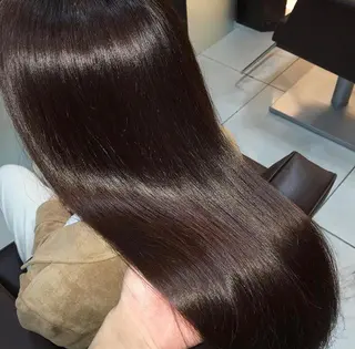 ロング カラー 🩵盛れる韓国ヘア 🩵うるつやカラーのヘアスタイル