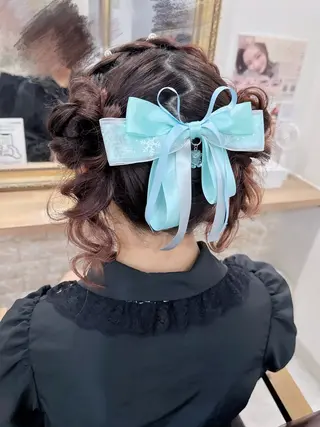 ヘアアレンジ セットサロンCURE 🩵あんみのマツエク・マツパデザイン