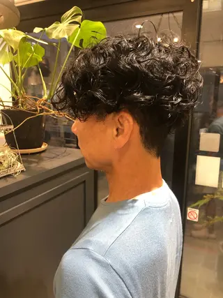 パーマ メンズ 飯田 真季のヘアスタイル