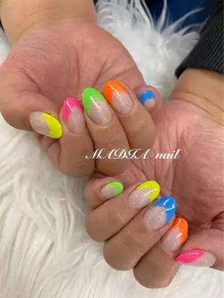 ネイル MADIA藤沢所属・MADIA MEGUのネイルデザイン