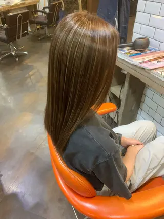 カラー ✂︎GLITTER ✂︎東ヶ崎　湧✂︎のヘアスタイル