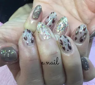 ネイル e.nail所属・和賀井 恵理のネイルデザイン