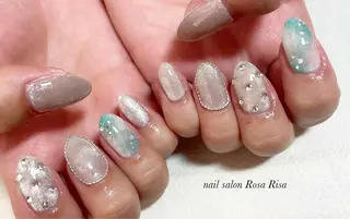 ミディアム ネイル ネイルスタジオ シェイクユアハンズのネイルデザイン