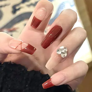 ネイル RAFFINE 月🦋🩵のネイルデザイン