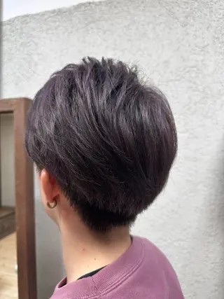 カラー メンズ 阿部 美咲のヘアスタイル