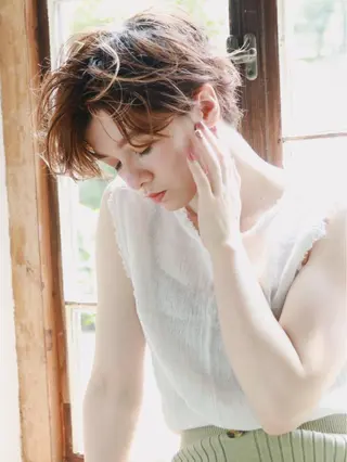 ショート カラー パーマ アンブレラカラー💫 フェイスフレーミングのヘアスタイル