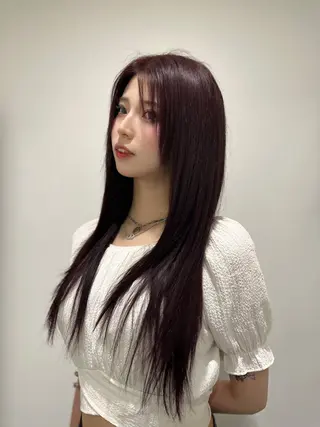 ロング カラー ハイトーンカラー 🦄レイヤーカットのヘアスタイル