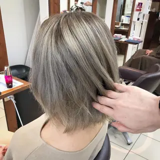 カラー 🌈ハイトーン/ ワタル🌈のヘアスタイル