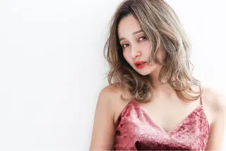 ミディアム Elsa エルサのヘアスタイル