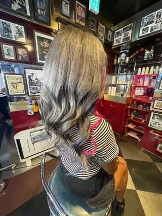 セミロング カラー 👑派手髪/カット 👑ANRYのヘアスタイル