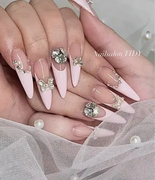 ネイル TIDY M&Mのネイルデザイン