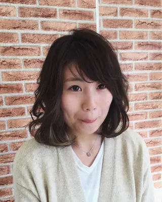 ミディアム カラー お気に入り口コミ満足度☺️ご紹介数No.1 エリア 大人気❗️最新サロン 駅2分!所属・バッサリ◎矯正〜スパ ☆年祭#髪医者サロンのヘアスタイル