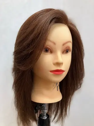 ロング 湯浅 貴子のヘアスタイル